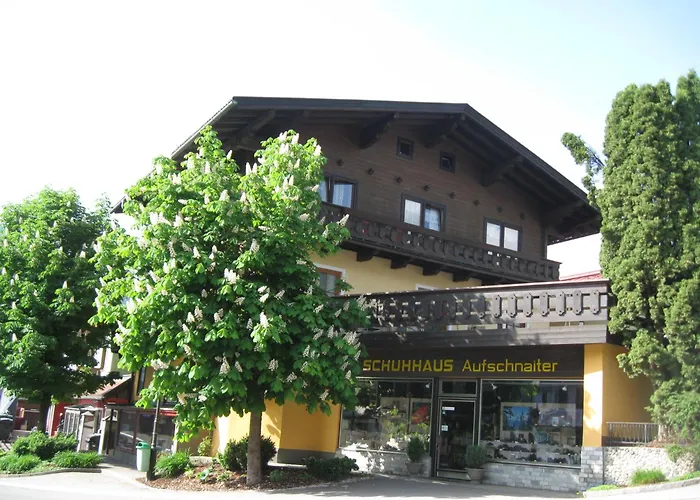 Haus Am Dorfplatz *